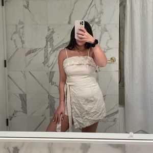 Brand New Princess Polly Linen Romper